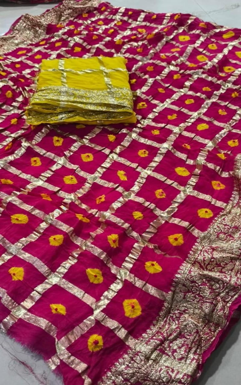 Pure Viscose Grorgette Zari Checks Fabric SareeRed