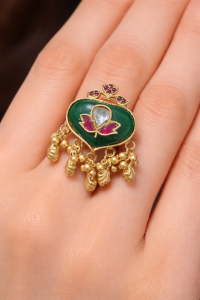 Royal Emerald-Green Kundan Jadau Statement Ring with Lotus Inlay and Latkan Charms