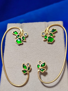 Emerald Enamel Leaf Open Hoop Earrings