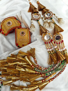 Rajwada Mirror Work Bridal Baju Pochi & Royal Tassel Dori Set