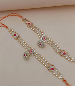 Bridal Kundan Sisphul with Floral Motif