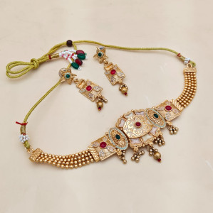 Traditional Antique Gold Choker Necklace Set