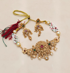 Traditional Temple Design Choker Necklace Set
