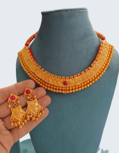 Heritage Matte Gold-Plated Hasli Choker Set with Ruby Accents