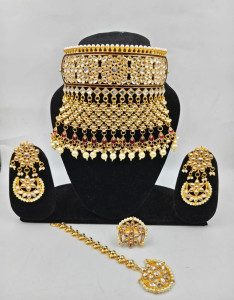Imperial Kundan Choker Set with Chandbali Earrings & Maang Tikka