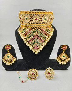 Royal Rajputi Jadau Choker Set with Maang Tikka & Earrings