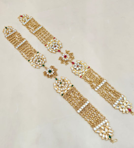 Grand Kundan Sheeshphool / Sispatti with Multi-Strand Bead Chains