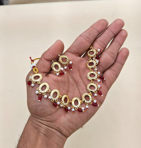 Ruby Red & Pearl Oval Textured Necklace Set in Gold Finish