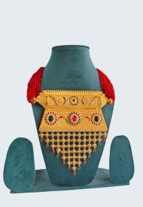 Traditional Uttarakhandi Galoband Choker with Red Velvet Base