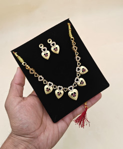 Modern Gold-Plated Heart Motif Necklace Set with Ruby Accents & Crystal Border